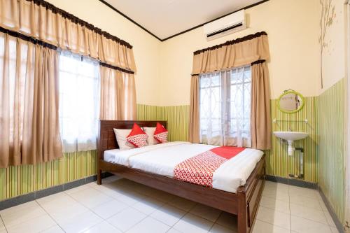 Фотографии гостиницы 
            OYO 2889 Abel Homestay Syariah