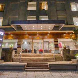 Фотографии гостиницы 
            7 Apple Hotel - Viman Nagar Pune