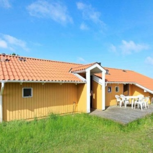 Фотография гостевого дома Three-Bedroom Holiday home in Oksbøl 38