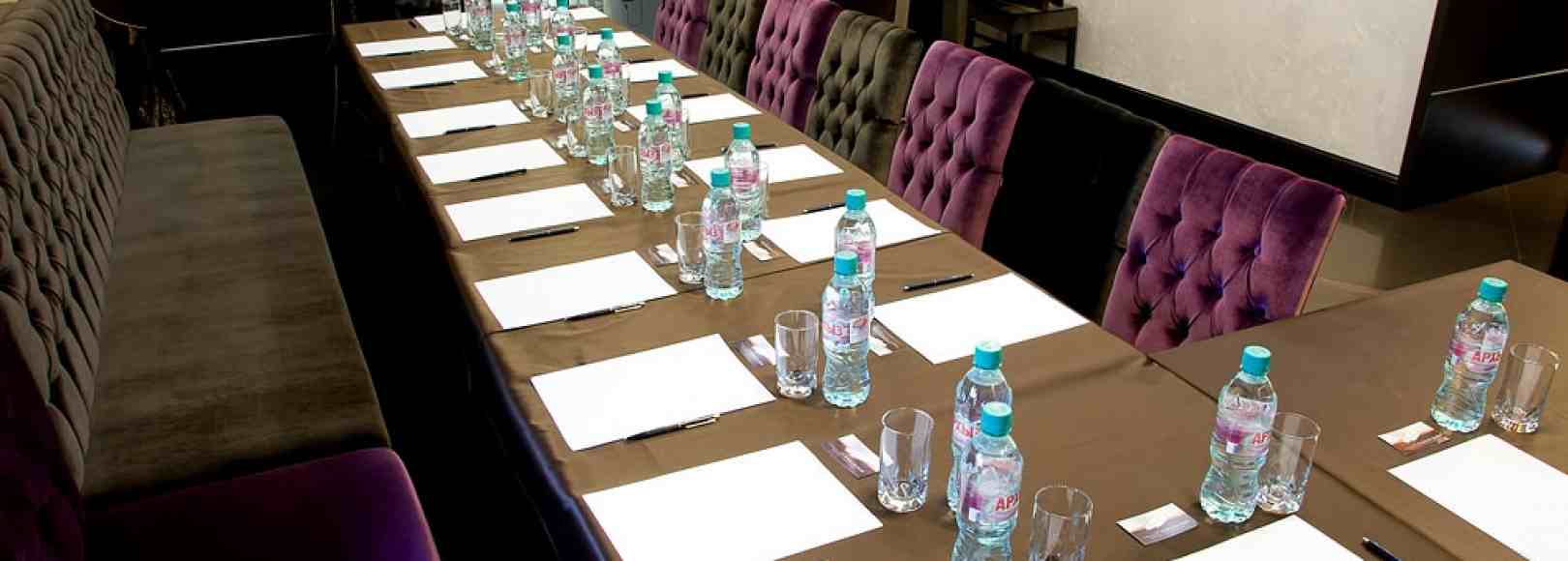 Фотография конференц-зала Арт-Отель