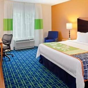 Фотографии гостиницы 
            Fairfield Inn & Suites Lewisburg