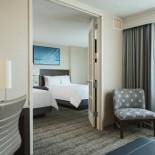 Фотография гостиницы Chicago Marriott Suites Downers Grove