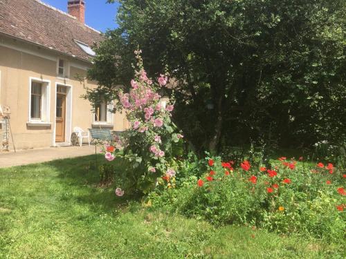 Фотографии мини отеля 
            Ferme des Trois Poiriers, Teloché