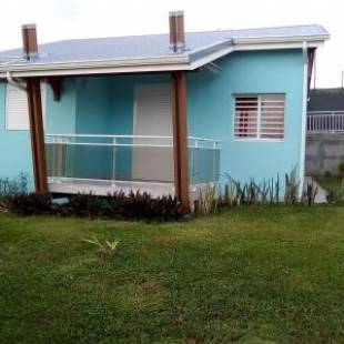 Фотографии гостевого дома 
            Bungalow d'une chambre avec vue sur la mer jardin clos et wifi a Sainte Anne