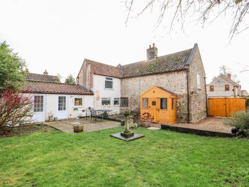 Фотография гостевого дома Garden House