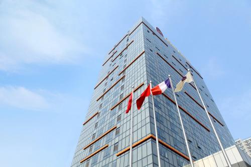 Фотография гостиницы Grand Mercure Jinan Sunshine