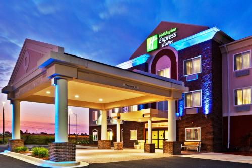 Фотография гостиницы Holiday Inn Express & Suites - Miami, an IHG Hotel