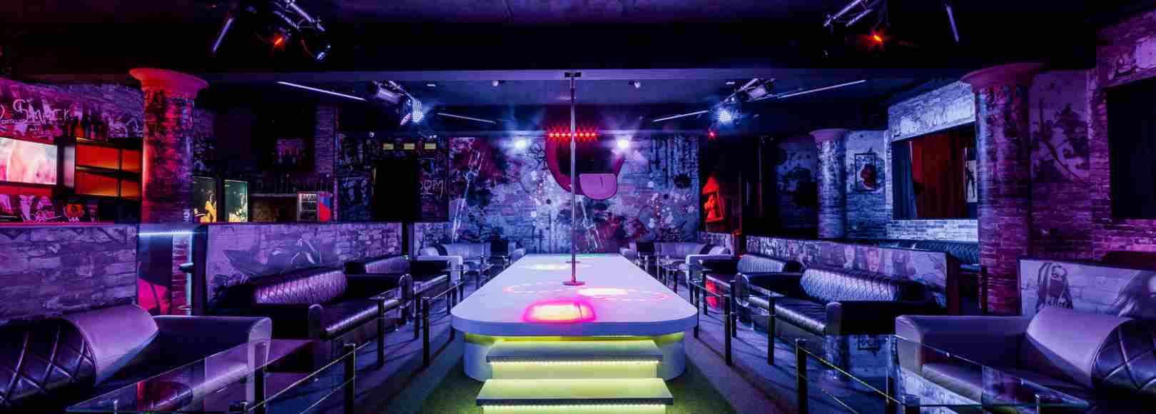Фотография банкетного зала Мужской бар Burlesque Основной зал