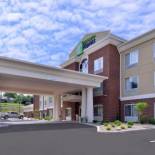 Фотография гостиницы Holiday Inn Express & Suites Ironton, an IHG Hotel