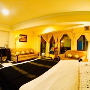 Фотография мини отеля Aizawl Guest House HomeStay Ensuite & View