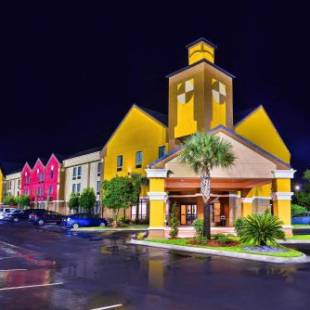 Фотографии гостиницы 
            Best Western Plus Savannah Airport Inn and Suites