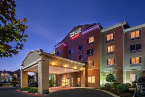 Фотография гостиницы Fairfield Inn and Suites by Marriott Harrisonburg