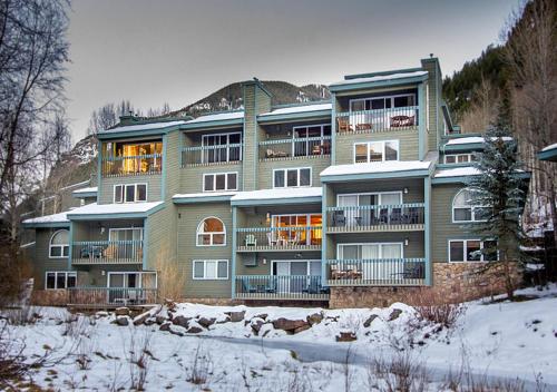 Фотографии гостевого дома 
            Riverside Condos by Alpine Lodging Telluride