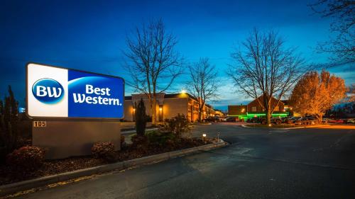 Фотография гостиницы Best Western Hendersonville Inn