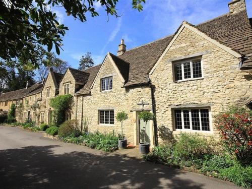 Фотография гостевого дома Castle Combe Cottage, BATH