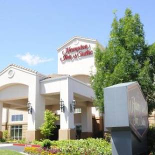 Фотографии гостиницы 
            Hampton Inn & Suites Redding