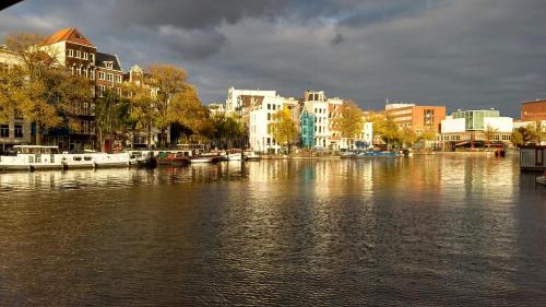 Фотографии мини отеля 
            Rembrandt Square Boat