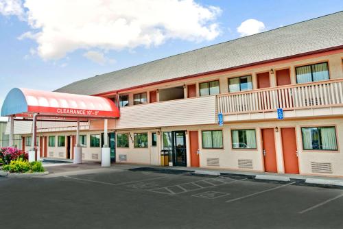 Фотография гостиницы Days Inn by Wyndham Independence