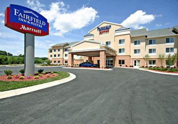 Фотография гостиницы Fairfield Inn & Suites Wytheville