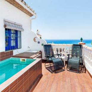 Фотографии гостевого дома 
            Holiday Home Nerja Penthouse