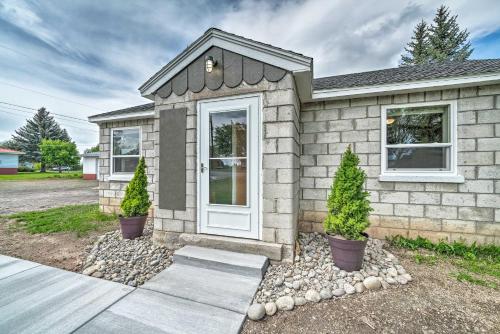 Фотографии гостевого дома 
            Modernized St Anthony Cottage 8 Mi to Sand Dunes