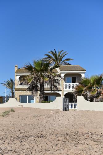 Фотография гостевого дома Beach House Villa Roca