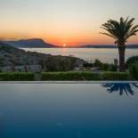 Фотография гостевого дома Villa Koutalas - Majestic Sunsets over the Pool