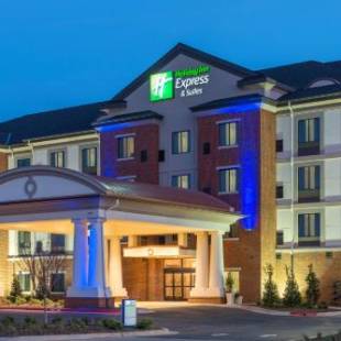 Фотографии гостиницы 
            Holiday Inn Express and Suites Norman, an IHG Hotel