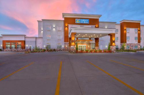 Фотография гостиницы Best Western Plus Coweta's 1st Hotel