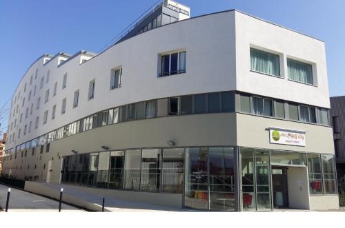 Фотография апарт отеля Appart-Hôtel Mer & Golf City Bordeaux Bassins à flot