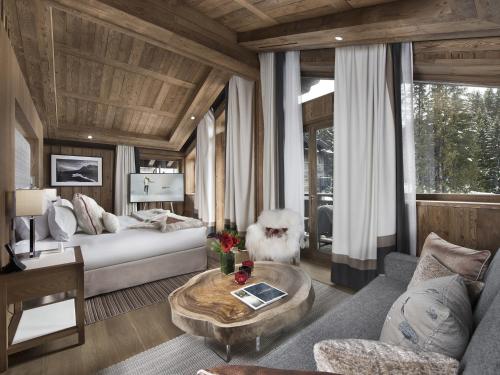 Фотографии гостиницы 
            Hôtel Barrière Les Neiges Courchevel