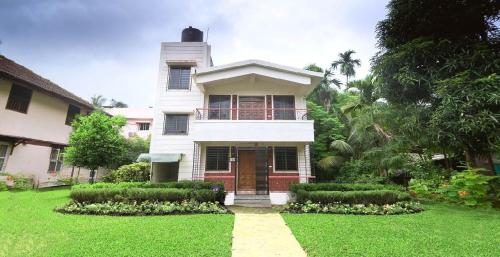 Фотографии гостиницы 
            Shrikanchan Bungalow