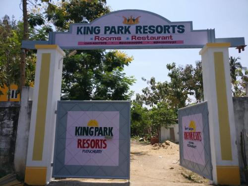 Фотографии гостиницы 
            Kings Park Resort