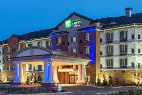 Фотография гостиницы Holiday Inn Express and Suites Norman, an IHG Hotel