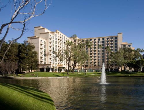 Фотография гостиницы Costa Mesa Marriott