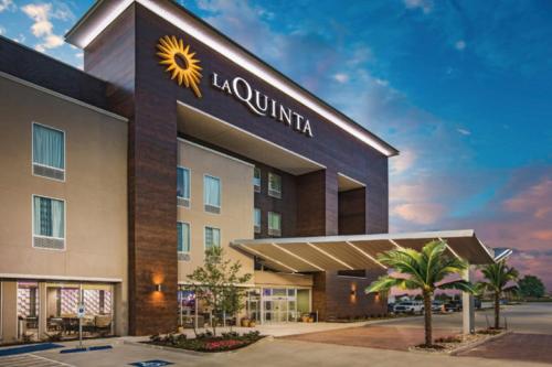 Фотография гостиницы La Quinta Inn & Suites by Wyndham Manassas, VA- Dulles Airport