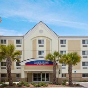 Фотографии гостиницы 
            Candlewood Suites Fort Myers Interstate 75, an IHG Hotel