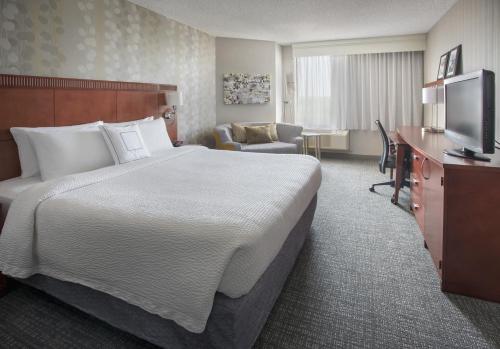 Фотография гостиницы Courtyard Wilmington Downtown