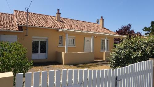 Фотография гостевого дома Maison bord de mer