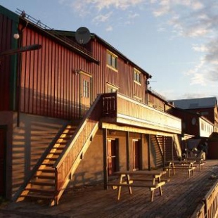 Фотография гостевого дома Live Lofoten Fishermen's Cabins