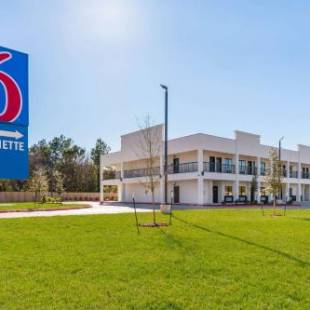 Фотографии гостиницы 
            Motel 6-Channelview, TX