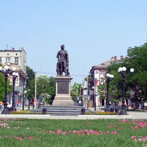 Фотографии памятника 
            Памятник Г. Потемкину