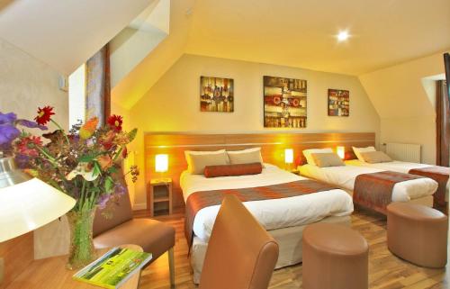 Фотография гостиницы Logis Hostellerie du Causse