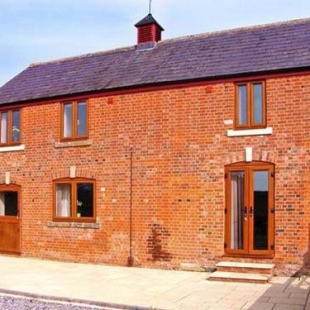 Фотография гостевого дома Stables Cottage, Melksham