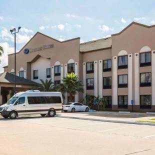 Фотографии гостиницы 
            Comfort Suites Stafford Near Sugarland