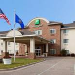 Фотография гостиницы Holiday Inn Conference Center Marshfield, an IHG Hotel