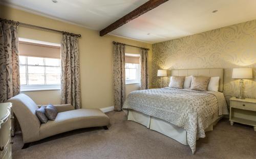 Фотография гостиницы The Lake Isle Restaurant with rooms