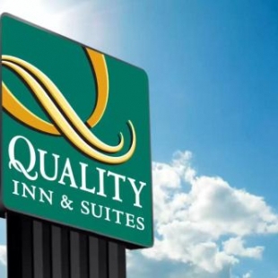 Фотография гостиницы Quality Inn & Suites