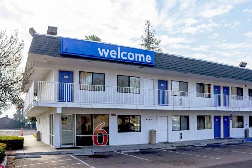 Фотография гостиницы Motel 6-Porterville, CA