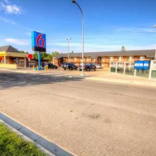 Фотографии гостиницы 
            Motel 6-Lethbridge, AB